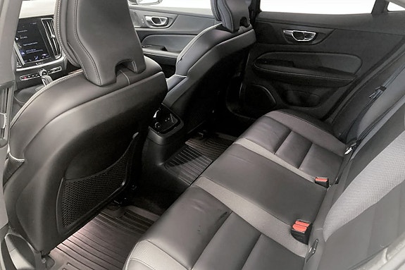Volvo S60 8 of 10