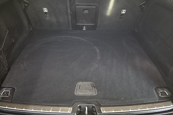 Volvo XC60 13 of 24