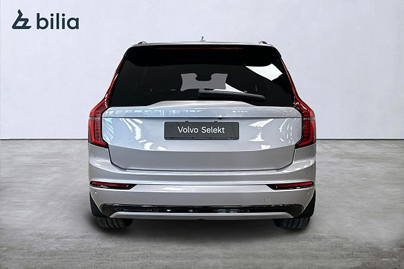 Volvo XC90 6 of 30