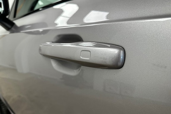 Volvo XC90 26 of 30