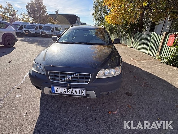 Volvo XC70 2 of 6