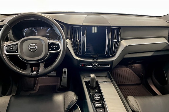 Volvo XC60 4 of 9