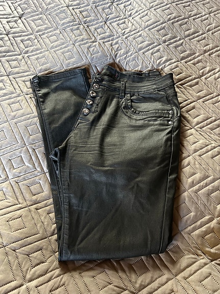 Product image 1 of 7