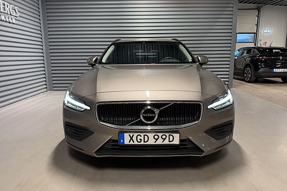 Volvo V60 2 of 23
