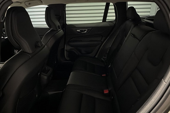 Volvo V60 20 of 23