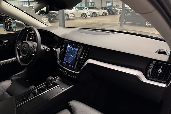 Volvo V60 9 of 23