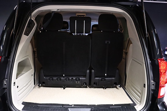 Dodge Grand Caravan 17 of 24