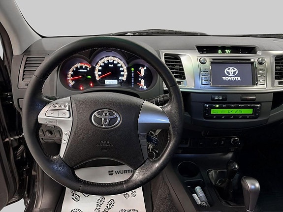 TOYOTA HILUX DOUBLE CAB 3.0 171 ch AUT D-4D 4WD - ATTELAGE - CAMÉRA DE RECUL - 177390 km