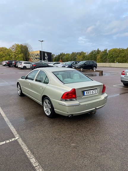 Volvo S60 4 of 11