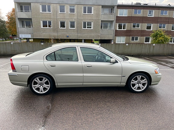 Volvo S60 6 of 11