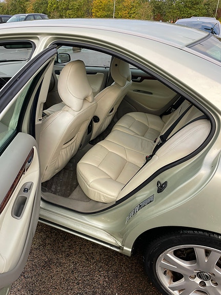 Volvo S60 8 of 11