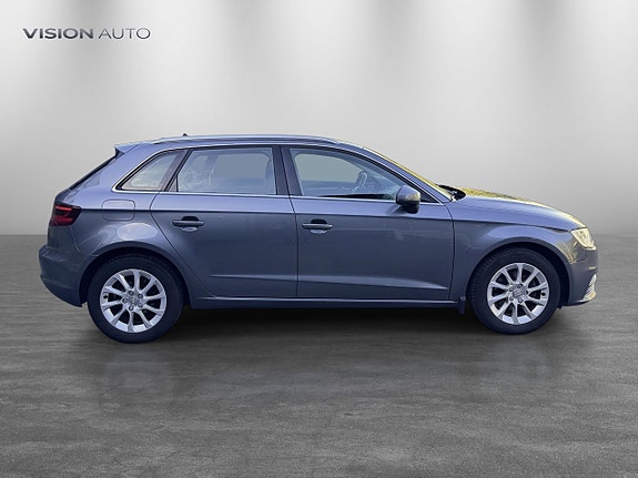 Audi A3 4 of 26