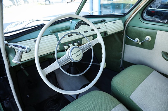 Volvo PV444 15 of 15