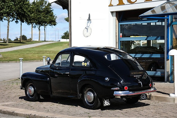 Volvo PV444 7 of 15