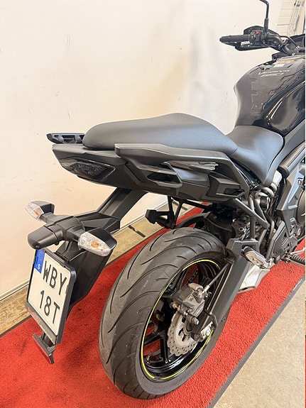 Kawasaki Versys 650 3 of 5