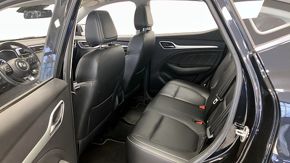 MG ZS EV 8 of 16