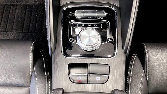 MG ZS EV 9 of 16