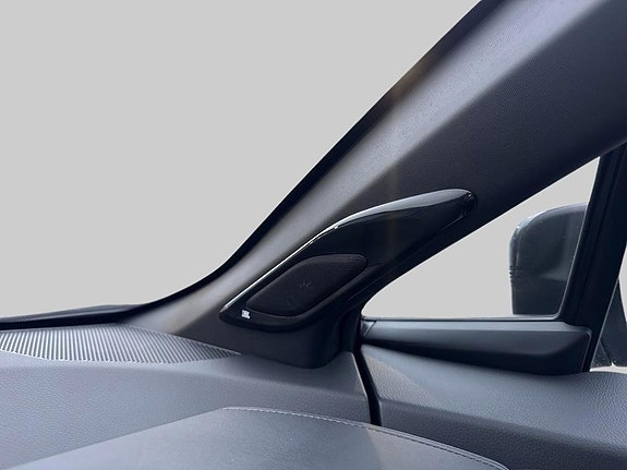 Toyota C-HR 18 of 18