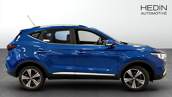 MG ZS EV 4 of 16