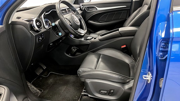 MG ZS EV 9 of 16