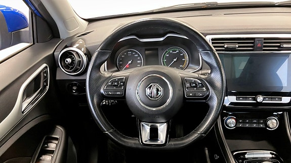 MG ZS EV 15 of 16