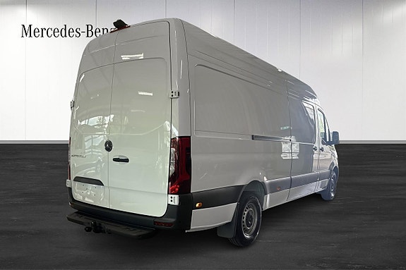 Mercedes-Benz eSprinter 420 4 of 16
