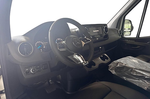 Mercedes-Benz eSprinter 420 5 of 16