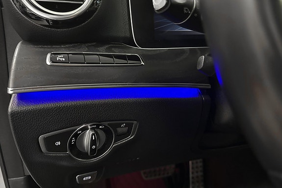 Mercedes-Benz E 220 d 12 of 21
