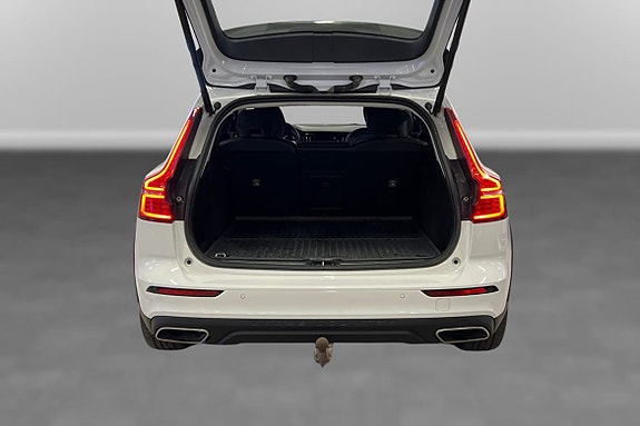 Volvo V60 Cross Country 9 of 9