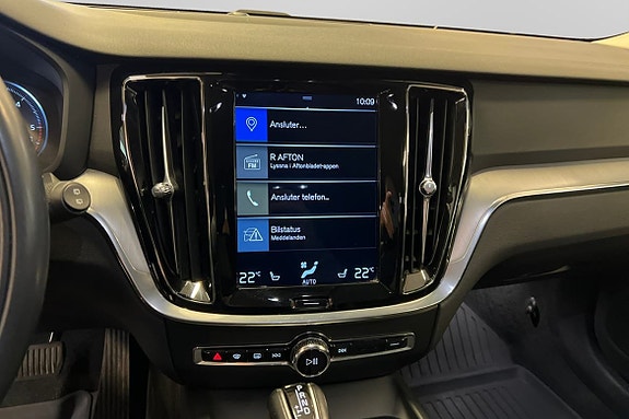 Volvo V60 Cross Country 6 of 9