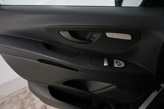 Mercedes-Benz eVito 111 17 of 18