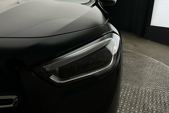 Mercedes-Benz GLA 250 e 11 of 28
