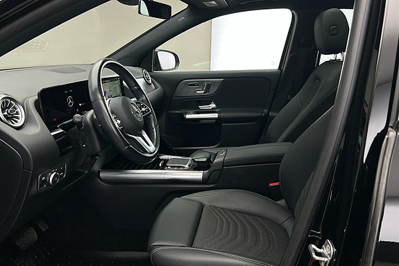 Mercedes-Benz GLA 250 e 9 of 28
