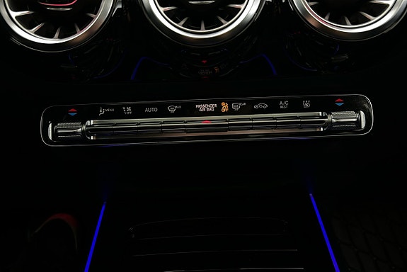 Mercedes-Benz GLA 250 e 19 of 28