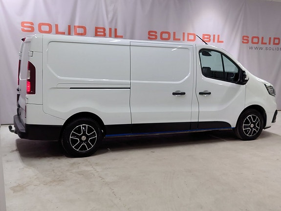 Renault Trafic 6 of 16