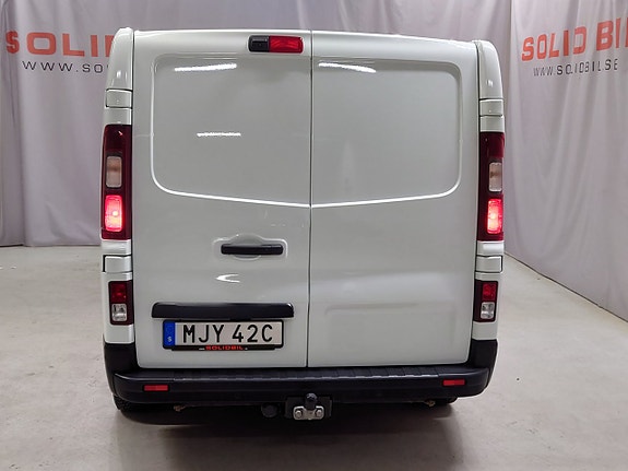 Renault Trafic 5 of 16