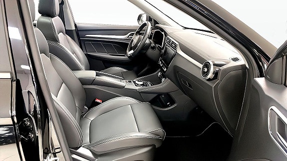 MG ZS 3 of 13