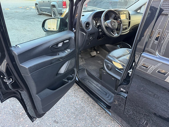 Mercedes-Benz Vito 119 11 of 17