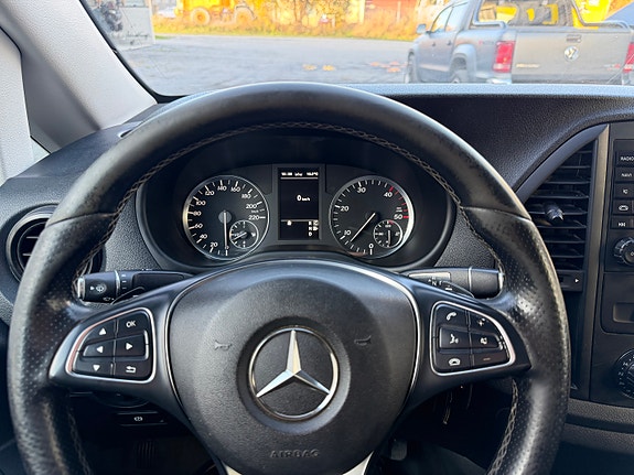 Mercedes-Benz Vito 119 12 of 17