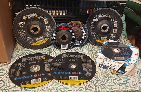 Product image 1 of 6