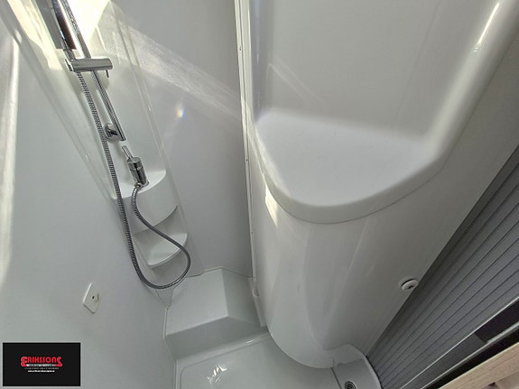 Adria Compact Supreme SL *Automat 9 of 11