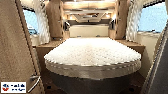 Knaus Sky I 700 LX 4 of 13