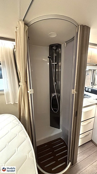 Knaus Sky I 700 LX 11 of 13