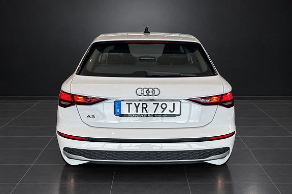 Audi A3 3 of 13