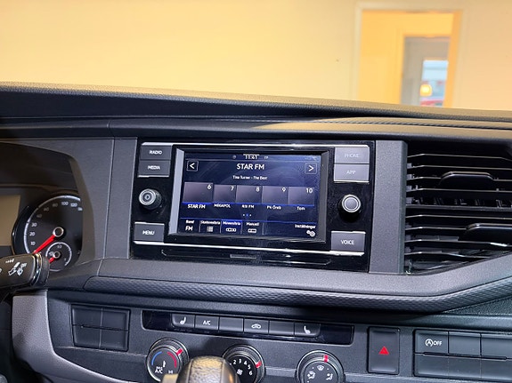 Volkswagen Transporter 12 of 24