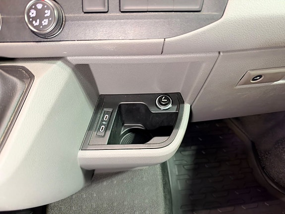 Volkswagen Transporter 18 of 24