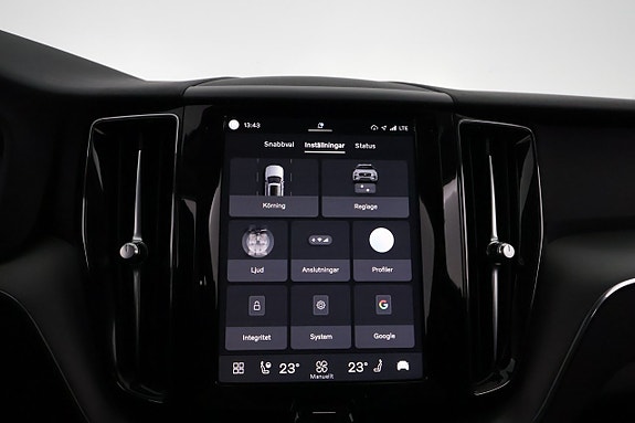 Volvo XC60 20 of 28