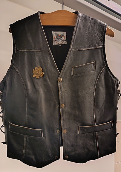 Product image 1 of 4