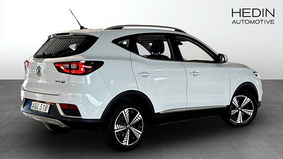 MG ZS EV 2 of 13