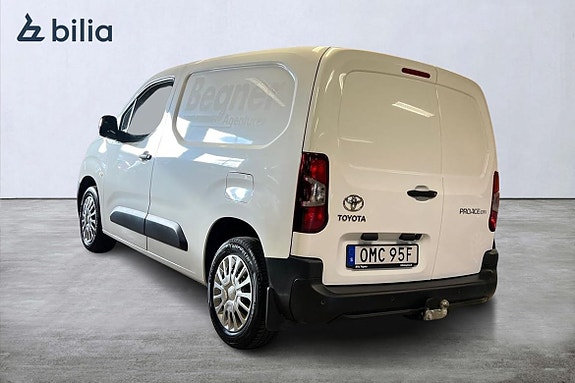 Toyota Proace City 2 of 21